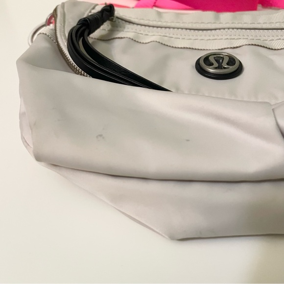 lululemon Festival Bag Dune and Deep Coal Crossbody Bag - Picture 6 of 16